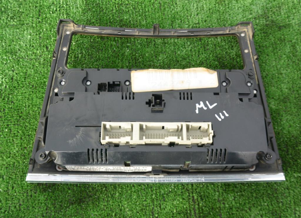 Panel klimatizácie MERCEDES GL X164: ML W164