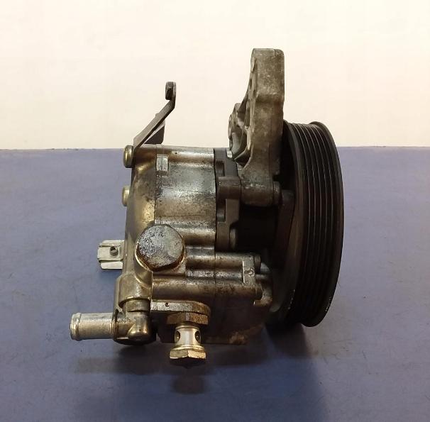 BMW 5 E60 E61 3.0 Pumpa servočerpadlo 6781486