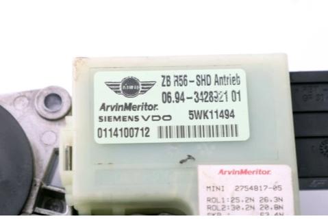 Mini R56: motor: - strešné okno: 3428921