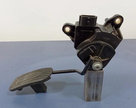 MICRA III K12 pedal Potenciometer plynového pedálu 18002AX700