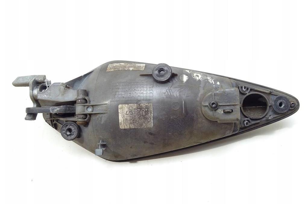 Kľučka predný pravá HONDA CIVIC VIII hatchback 5D 05-22