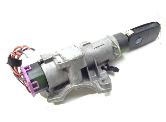 AUDI A3 (8L1) 1996 - 2006 spinačka 4B0905851C