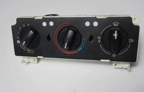 Panel kúrenia PEUGEOT 306 830051263F