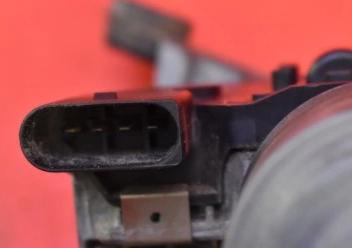 mechanismus motorek stěračů EU VW GOLF 5  3397020719 +  0390241779