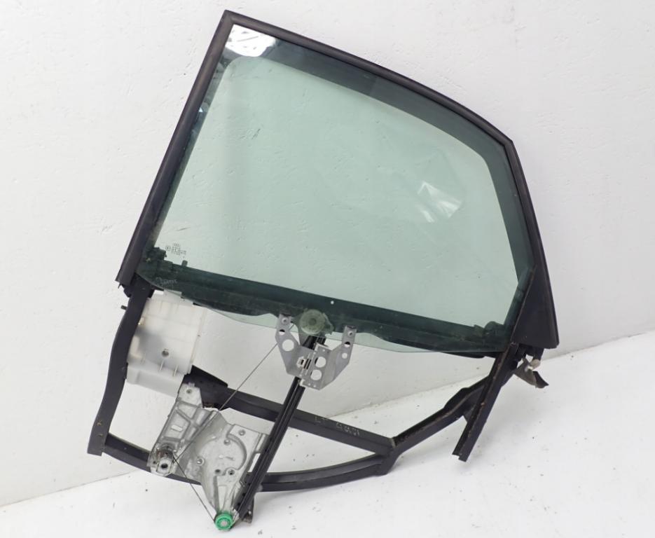 AUDI A4 B5 Combi Mechanizmus ľavy zad 8D0839399A