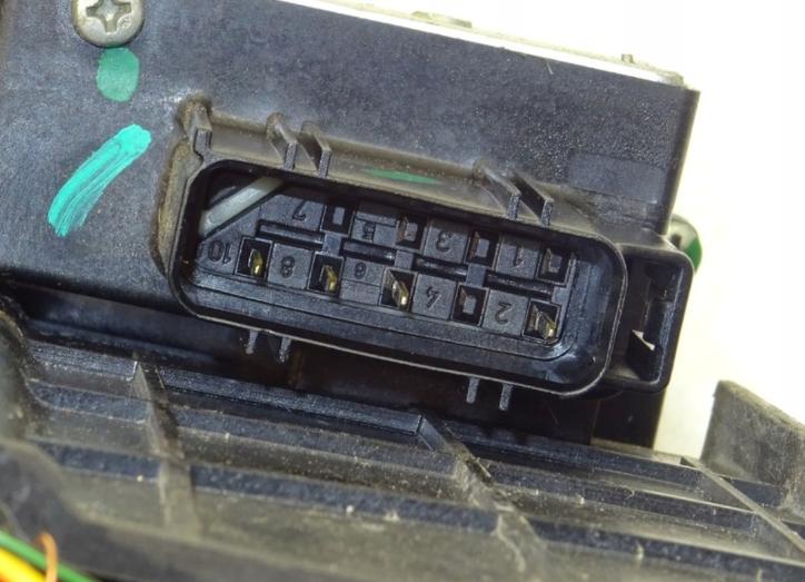 zámok predný pravy FORD FUSION 02-12 2N11N219A64AEC