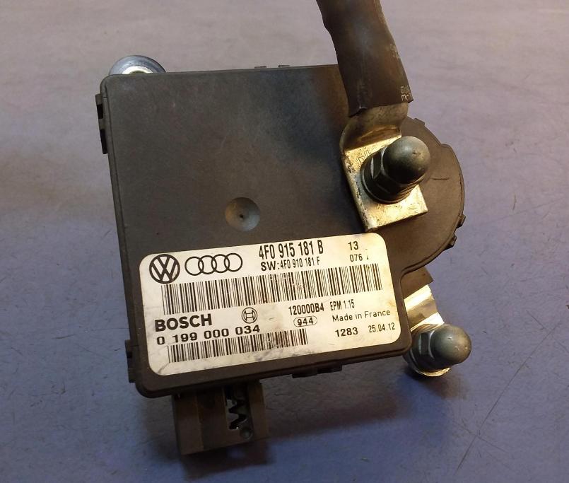 AUDI A6 C6 Modul NAPÄTIA: akumulátora