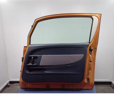 PEUGEOT 1007 Dvere pravé posuvné KHW