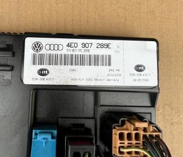 modul řídící jednotka  AUDI A8 D3 4E0907289E