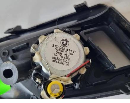 Kľučka vnútorná predný ľavá strana 3T0837247 Skoda Superb II
