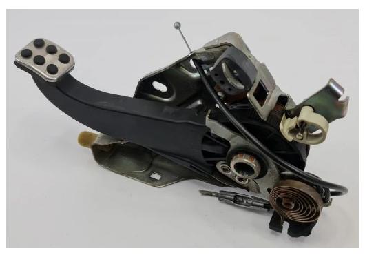 pedal brzdy ručnej brzdy MERCEDES W204 PP204427