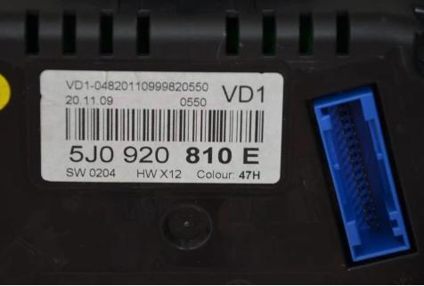 SKODA FABIA II Prístrojovka  5J0920810E