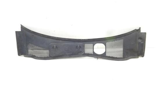 Torpédo, plast pod čelné okno PASSAT B5 LIFT sedan 4D 00-05 3B1819447
