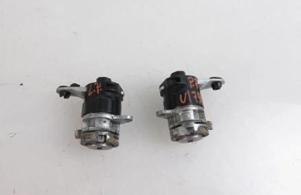 spinačka zamok,kladka FIAT DOBLO II 518655430B