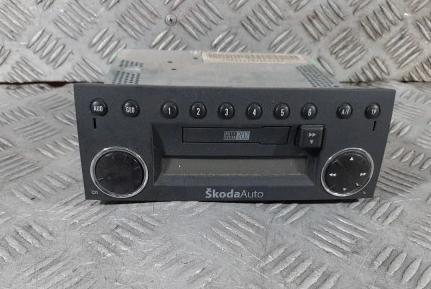 SKODA FABIA I sedan 02R RADIO Modul 6Y0035152