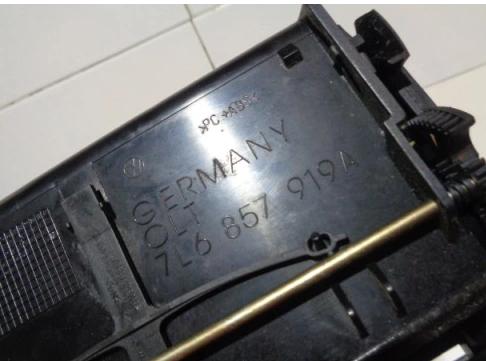 Priehradka, kastlík prístrojovky VW TOUAREG 7L6857919A