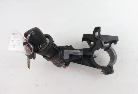spinačka zamok,kladka FIAT DOBLO II 518655430B