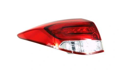 Svetlo ľavy zad zadná HYUNDAI I40 LIFT Combi 15-18