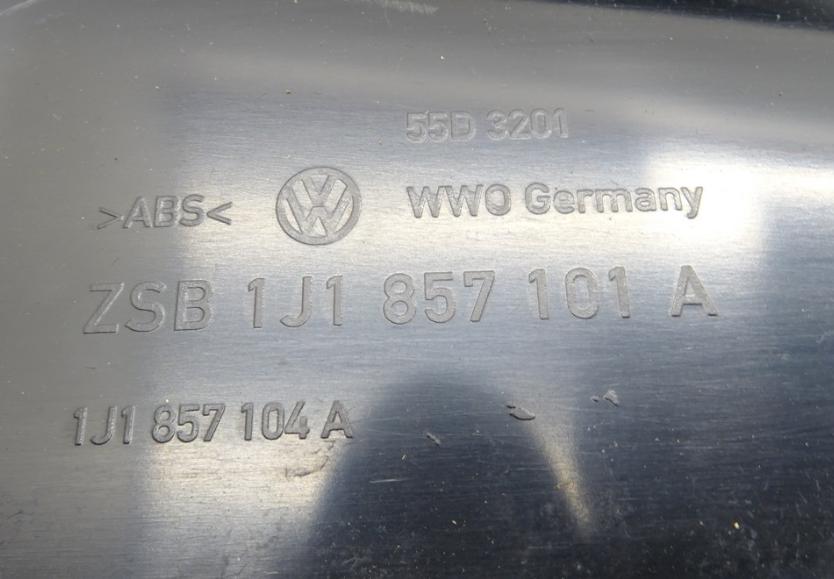 Priehradka, kastlík spolujazdca VW GOLF IV 1J1857101A