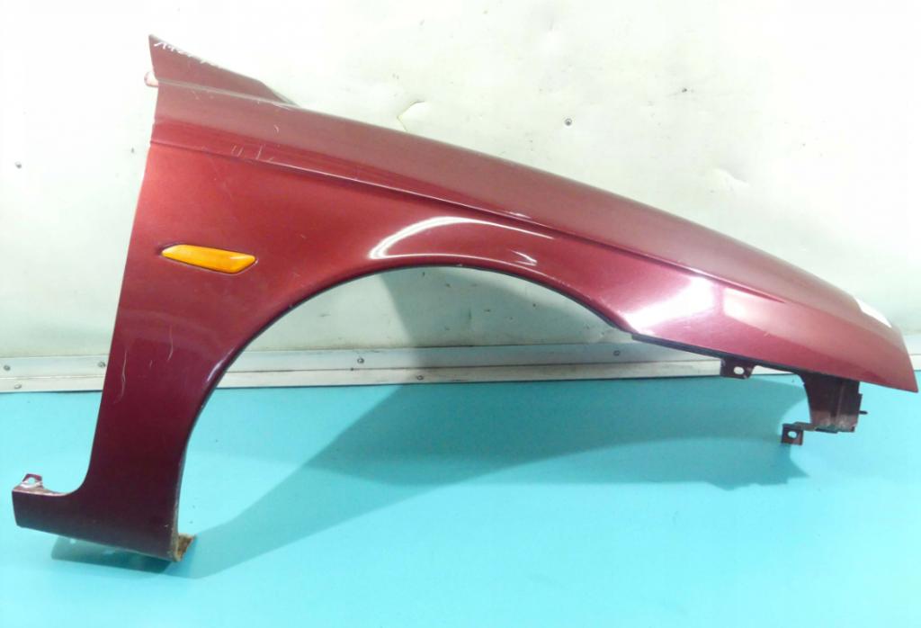 Blatník predný pravy ALFA ROMEO 156 bordový 97-03