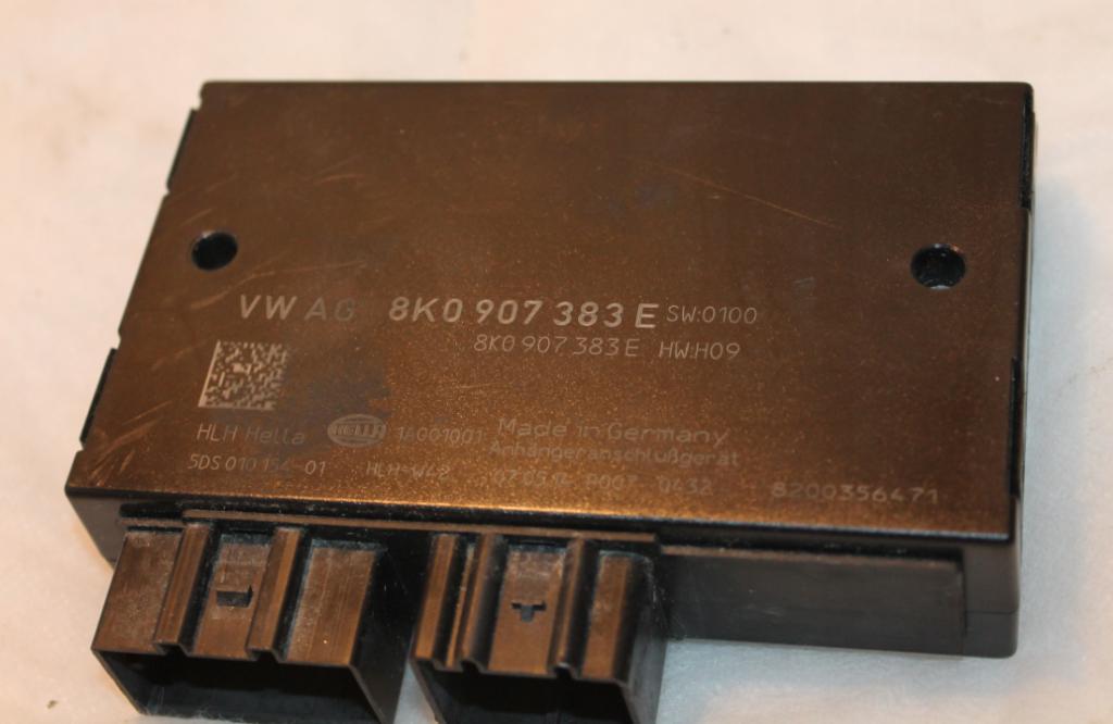 AUDI A4 A5 B8 8T MODUL Riadiaca jednotka ťažného oka 8K0907383E