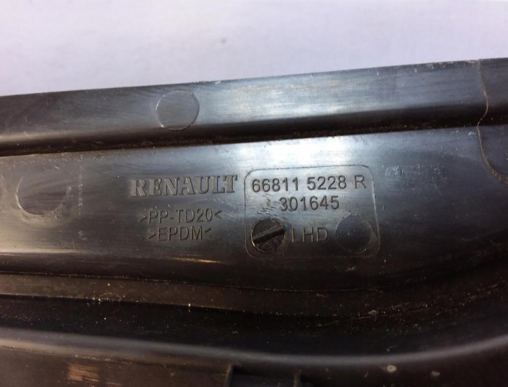 RENAULT CLIO IV LIFT Torpédo, plast pod čelné okno horná 668115228R:
