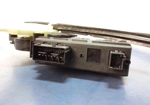 CITROEN C4 PICASSO I Mechanizmus okna ľavy predný 9682495880