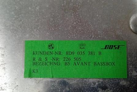 AUDI A4 B5 AVANT reproduktor subwoofer BOSE 8D9035381B