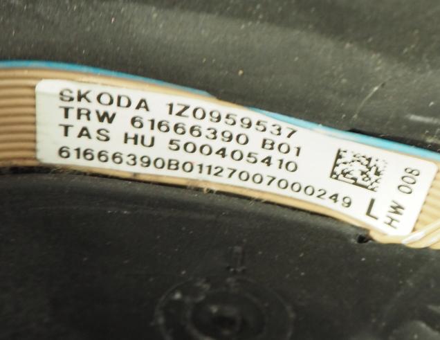 Volant  koža OCTAVIA II 1Z0419091