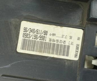 prístrojovka Displej budíky přístrojová deska PEUGEOT 206 2 konektor 9634961180