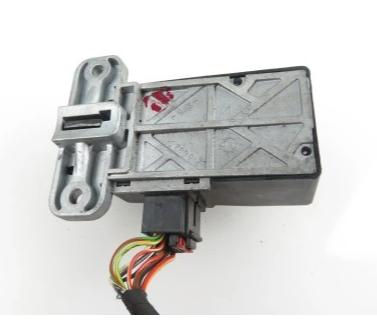 blokáda volantu VW PASSAT B7  3C0905861J