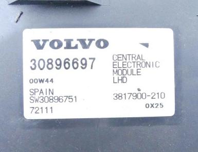 Riadiaca jednotka Modul komfortu VOLVO V40 S40 30896697, 3817900-210
