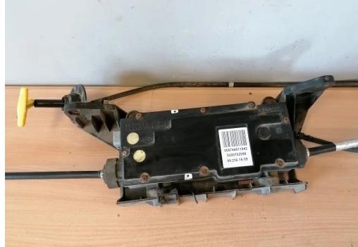RENAULT SCENIC II BRZDA: ručný elektrický 8200702095