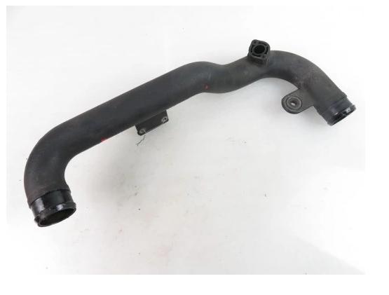 Rúra intercoolera VW PASSAT B5 1.9 TDI 8D0145840M