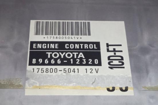 TOYOTA COROLLA E11 Riadiaca jednotka Motor 89666-12320