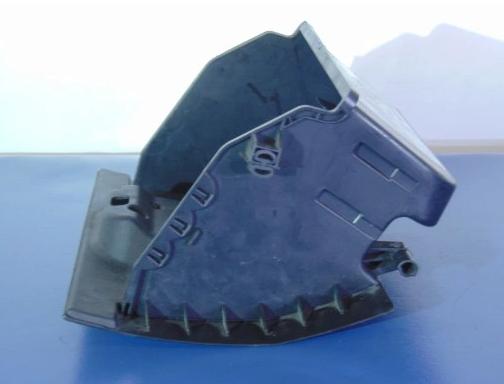 FORD FIESTA MK5 V Priehradka, kastlík spolujazdca