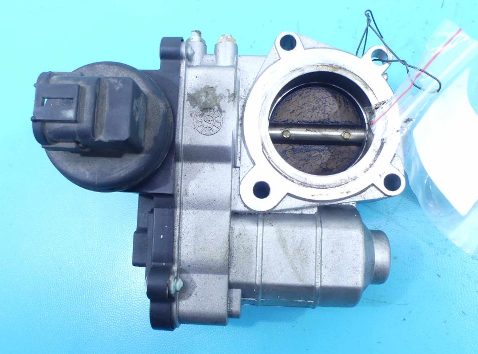 klapka Nissan Micra K12 1.2 16v