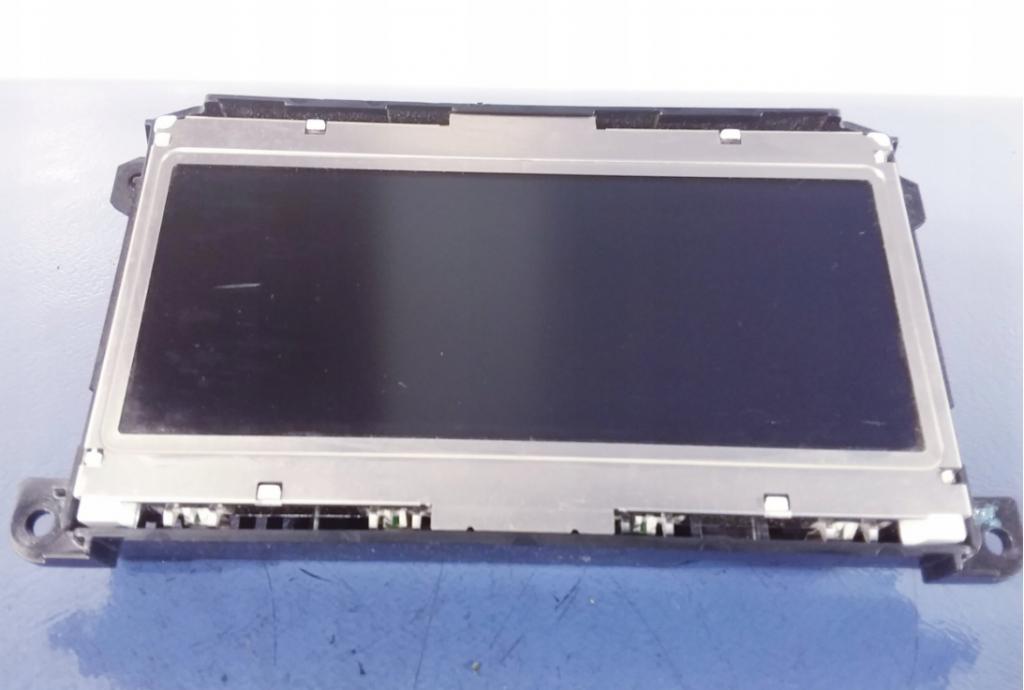 AUDI A4 B8 Dislpej radia GPS 