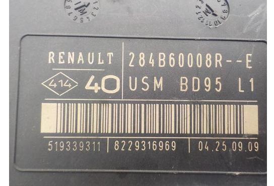 MEGANE III DCI skříňka POJISTKY 284B60008R