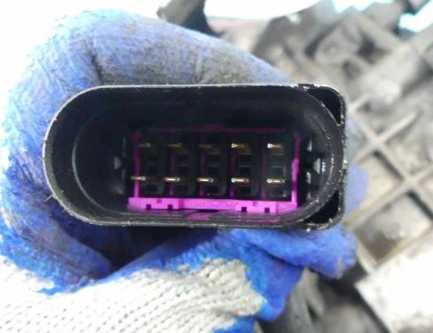 čerpadlo vstrekovacia Seat Škoda VW 1.9 tdi  1.9 tdi   66 kW 90HP 0460404977 038130107D