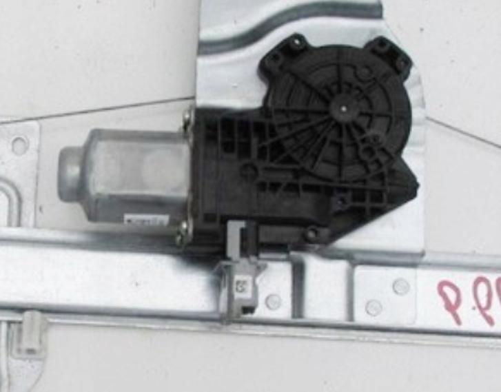 Mechanizmus okna predný pravy CITROEN BERLINGO III 9680558080