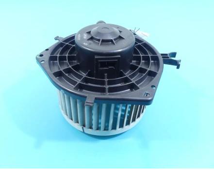 ventilátor kúrenia Ventilátor RENAULT LAGUNA III 8400004