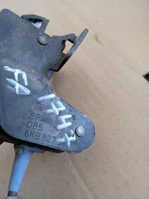 zámok dvere zadné Seat Inca VW Caddy 6K9827505