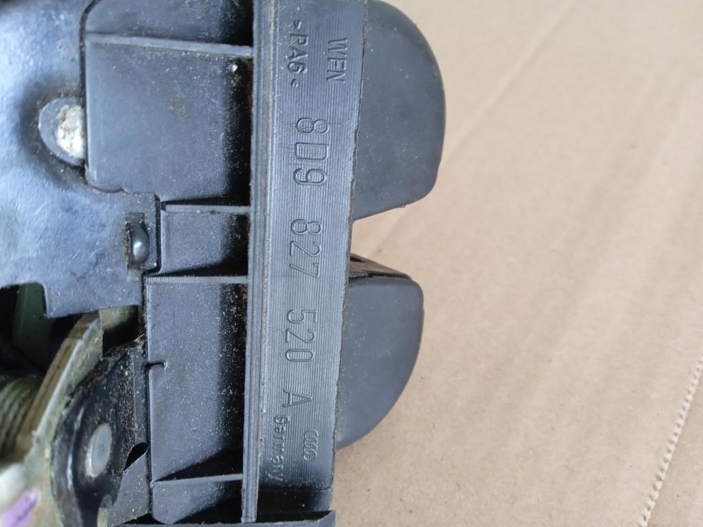 Audi A4 B5 lift kombi zámek: skrutka: kufra