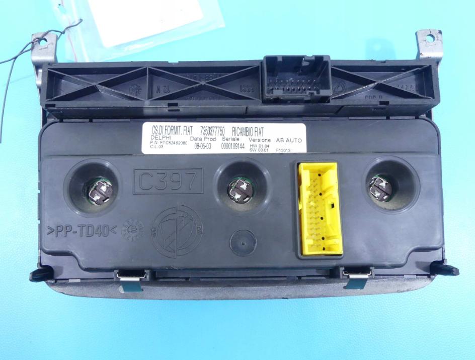 Panel kúrenia ALFA ROMEO 147 7353377750