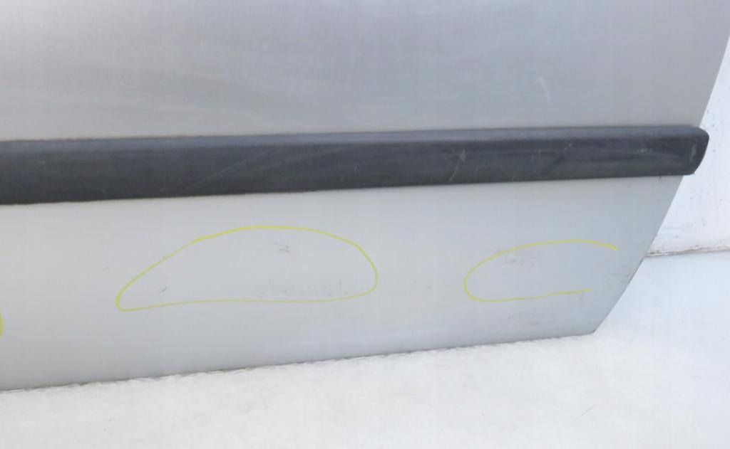 Dvere pravy zad OPEL ZAFIRA B Z157
