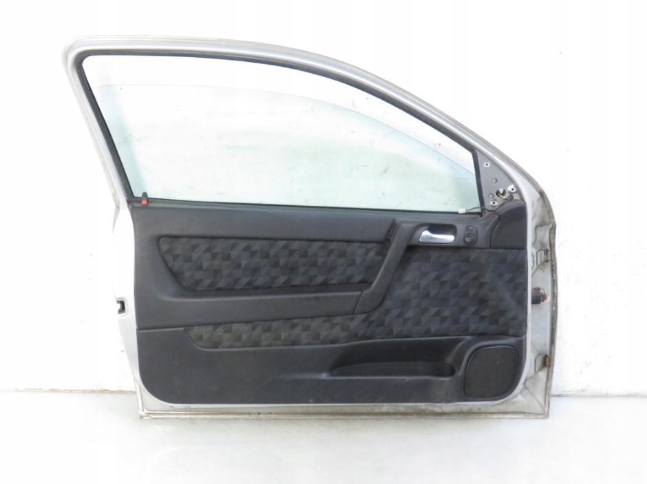 Dvere pravy zad OPEL ZAFIRA B Z157