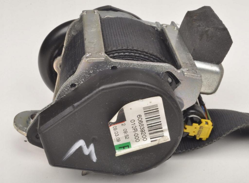 FORD MONDEO MK4 Držiak BEZPEČNOSŤ pravy predný