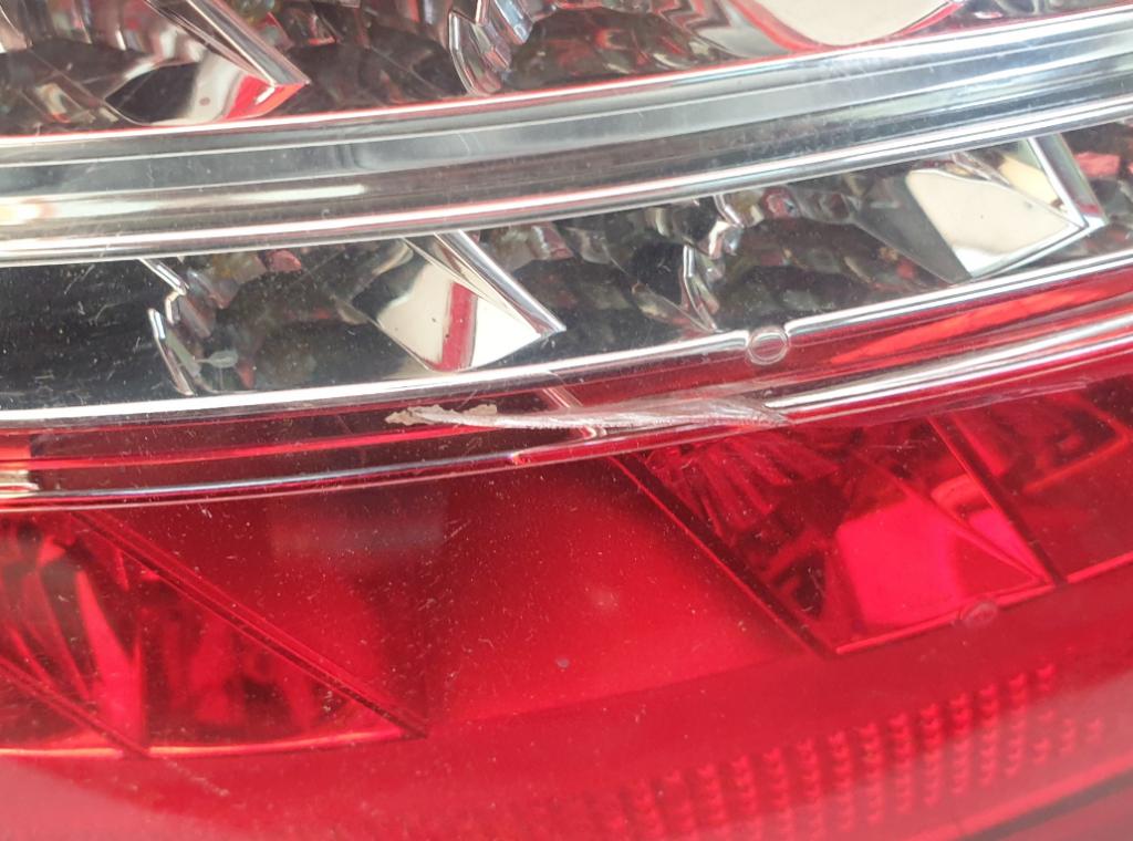 MERCEDES  W207 coupe svetlo: zadná zadné ľavá strana