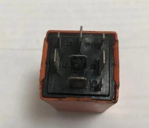 relé svetiel SAAB 93 9-3 95 9-5 4109070